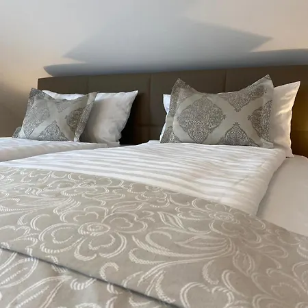 Relax شقة لينغريس